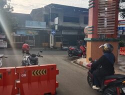 Antisipasi Macet dan Kecelakaan, Satlantas Bulukumba Terapkan Sistem Satu Arah di Depan RSUD Sultan Daeng Raja