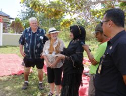 Pesona Pinisi Mendunia: Kadisparpora Sambut 90 Wisatawan MV Coral Geographer di Tana Beru